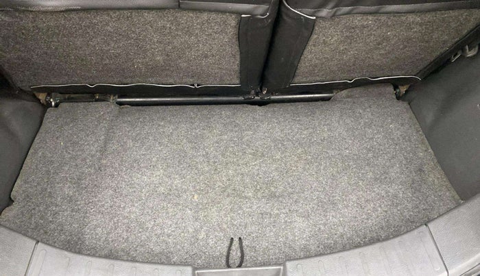 2012 Maruti Wagon R 1.0 LXI, Petrol, Manual, 1,01,230 km, Boot Open Zoomed View