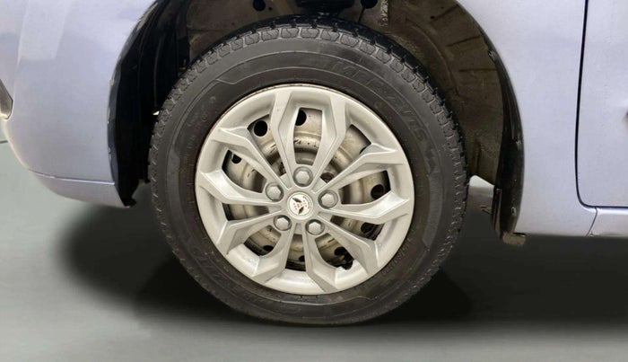 2012 Maruti Wagon R 1.0 LXI, Petrol, Manual, 1,01,230 km, Left Front Wheel