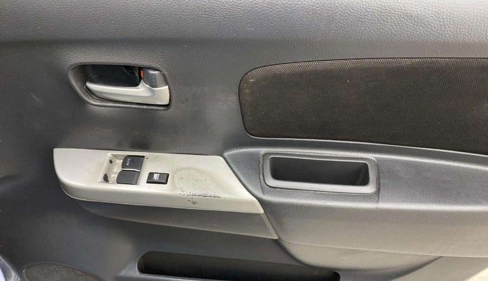 2012 Maruti Wagon R 1.0 LXI, Petrol, Manual, 1,01,230 km, Driver Side Door Panels Control