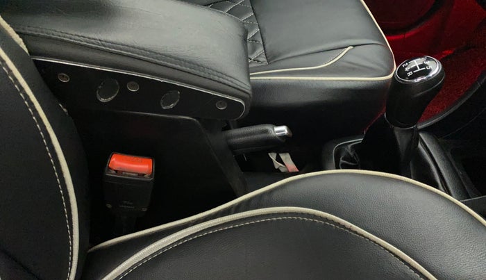 2017 Maruti Swift VXI O, Petrol, Manual, 52,155 km, Gear Lever