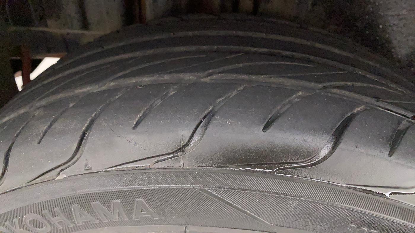 2017 Maruti Swift VXI O, Petrol, Manual, 52,155 km, Right Rear Tyre Tread