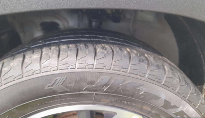 2024 Hyundai Creta SX (O) 1.5 PETROL, Petrol, Manual, 27,500 km, Left Front Tyre Tread
