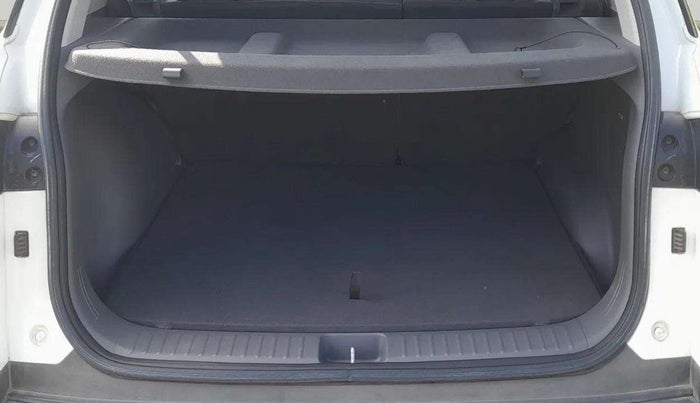 2024 Hyundai Creta SX (O) 1.5 PETROL, Petrol, Manual, 27,500 km, Boot Inside