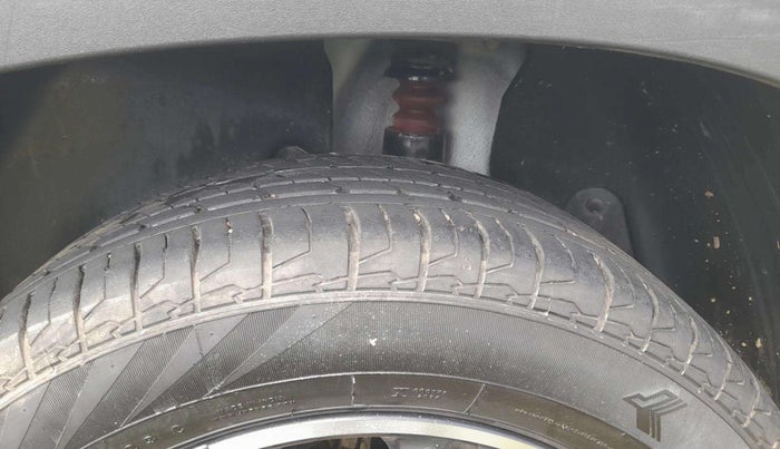 2024 Hyundai Creta SX (O) 1.5 PETROL, Petrol, Manual, 27,500 km, Left Rear Tyre Tread