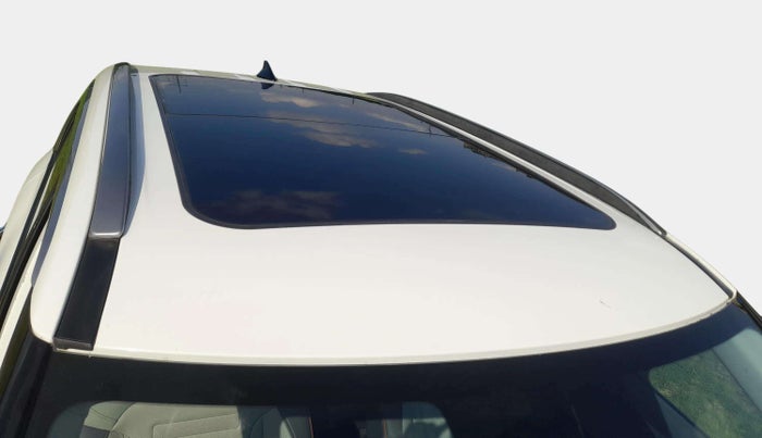 2024 Hyundai Creta SX (O) 1.5 PETROL, Petrol, Manual, 27,500 km, Moonroof/ Sunroof
