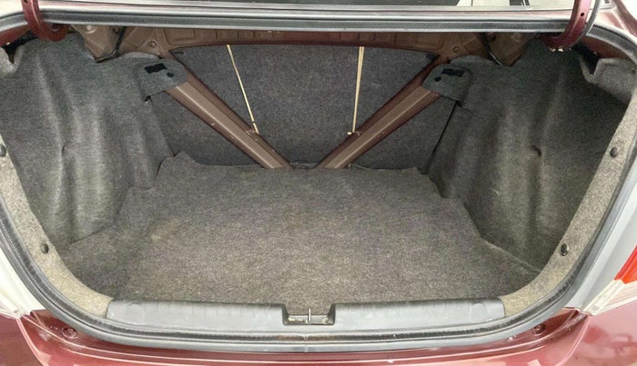 2013 Honda Amaze 1.2L I-VTEC S, Petrol, Manual, 51,446 km, Boot Inside
