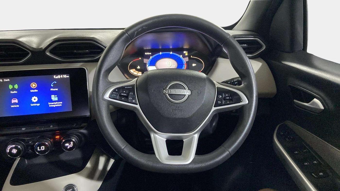 2022 Nissan MAGNITE XV TURBO, Petrol, Manual, 45,021 km, Steering Wheel Close Up