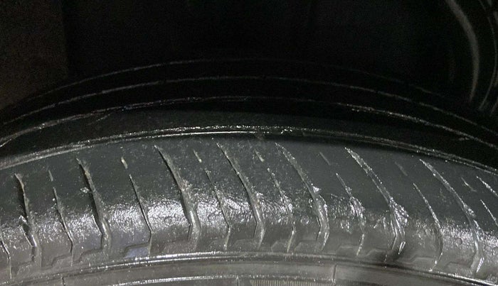 2022 Nissan MAGNITE XV TURBO, Petrol, Manual, 44,930 km, Right Rear Tyre Tread