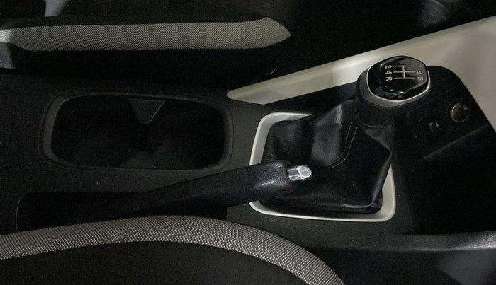 2022 Nissan MAGNITE XV TURBO, Petrol, Manual, 44,930 km, Gear Lever
