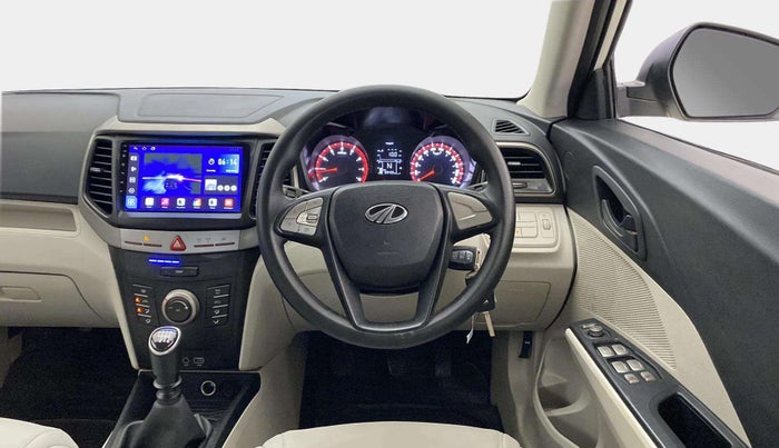 2019 Mahindra XUV300 W6 1.2 PETROL, Petrol, Manual, 69,402 km, Steering Wheel Close Up