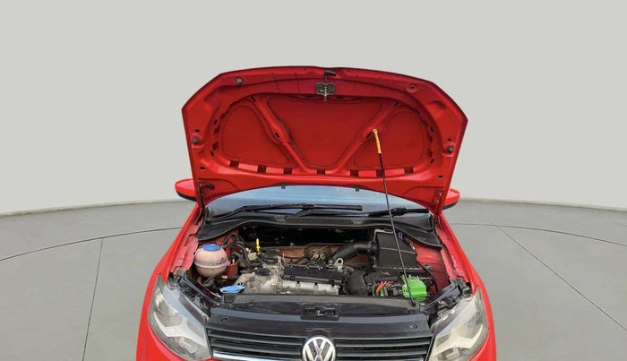 2017 Volkswagen Polo COMFORTLINE 1.2L, Petrol, Manual, 90,096 km, Open Bonet