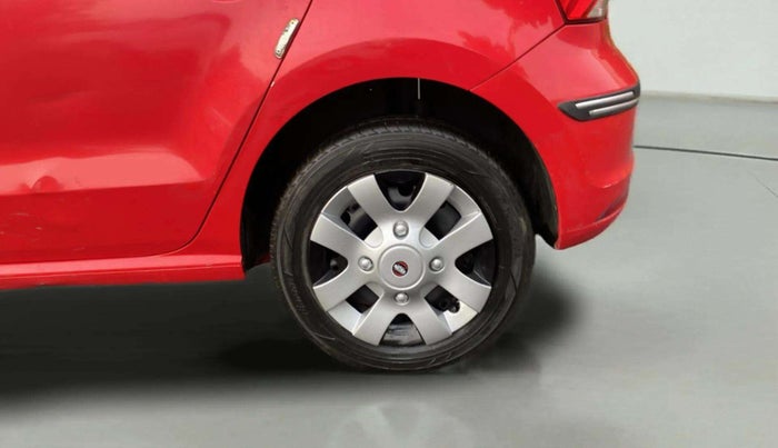 2017 Volkswagen Polo COMFORTLINE 1.2L, Petrol, Manual, 90,096 km, Left Rear Wheel