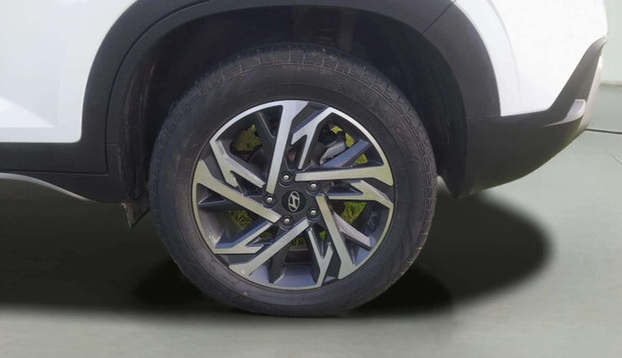 2024 Hyundai Creta SX (O) 1.5 PETROL, Petrol, Manual, 28,102 km, Left Rear Wheel