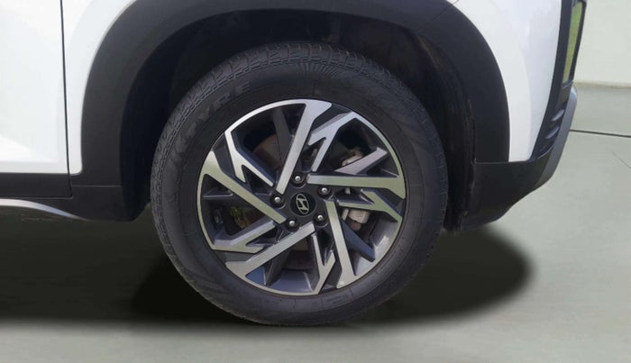 2024 Hyundai Creta SX (O) 1.5 PETROL, Petrol, Manual, 28,102 km, Right Front Wheel
