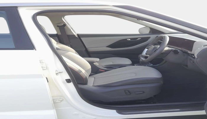 2024 Hyundai Creta SX (O) 1.5 PETROL, Petrol, Manual, 28,102 km, Right Side Front Door Cabin