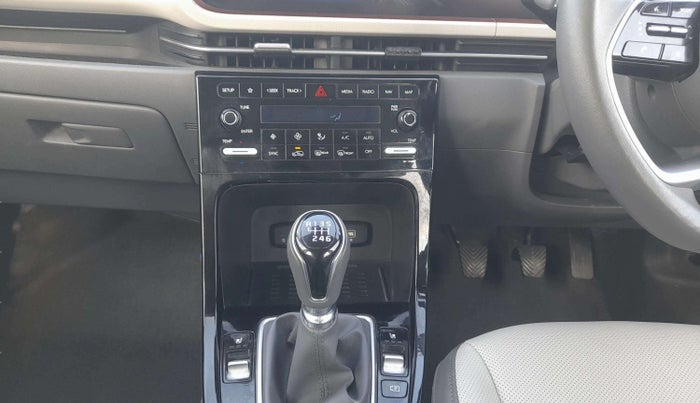 2024 Hyundai Creta SX (O) 1.5 PETROL, Petrol, Manual, 28,102 km, Air Conditioner