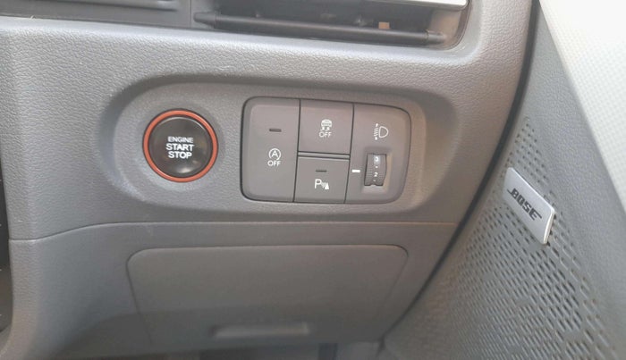 2024 Hyundai Creta SX (O) 1.5 PETROL, Petrol, Manual, 28,102 km, Keyless Start/ Stop Button
