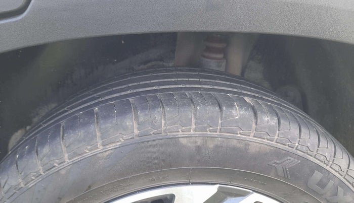 2024 Hyundai Creta SX (O) 1.5 PETROL, Petrol, Manual, 28,102 km, Left Rear Tyre Tread