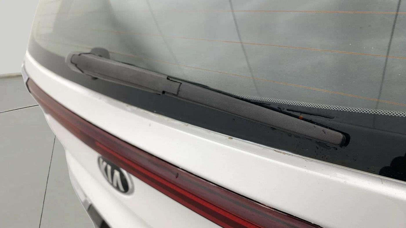 2020 KIA SONET HTX PLUS 1.0 IMT, Petrol, Manual, 82,245 km, Rear Wiper