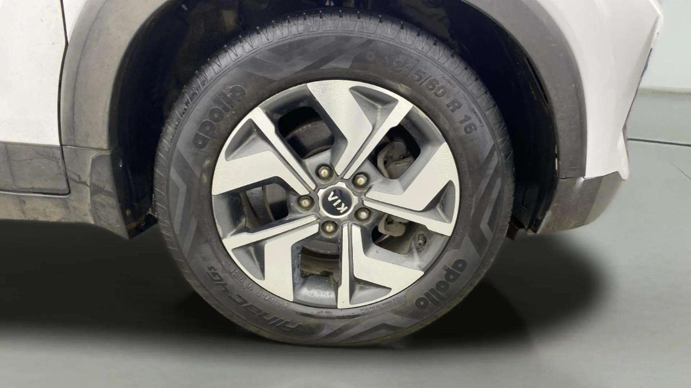 2020 KIA SONET HTX PLUS 1.0 IMT, Petrol, Manual, 82,245 km, Right Front Wheel