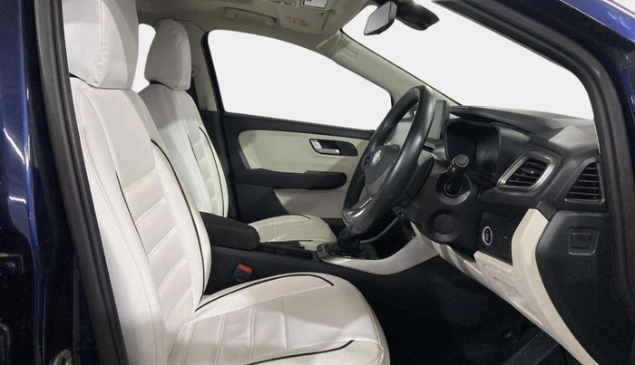 2024 Tata ALTROZ XZA + SUNROOF, Petrol, Automatic, 4,304 km, Right Side Front Door Cabin