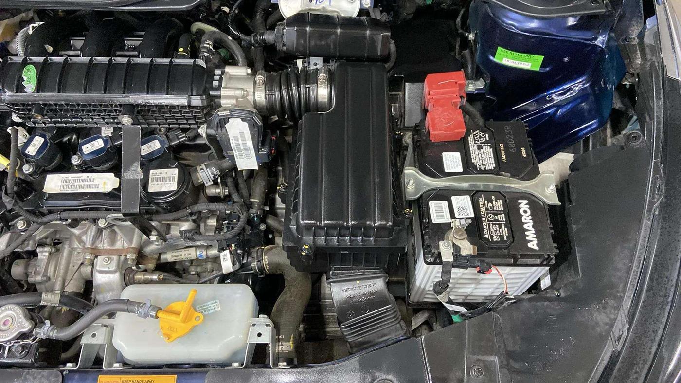 2024 Tata ALTROZ XZA + SUNROOF, Petrol, Automatic, 4,304 km, Engine View - Left