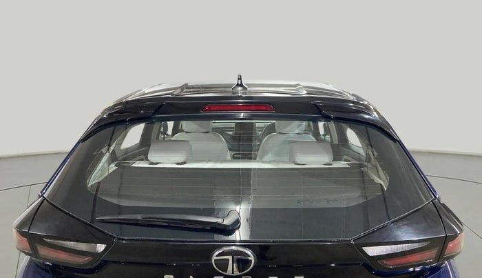 2024 Tata ALTROZ XZA + SUNROOF, Petrol, Automatic, 4,304 km, Rear Windshield