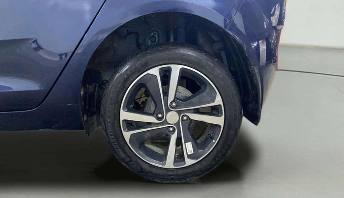 2024 Tata ALTROZ XZA + SUNROOF, Petrol, Automatic, 4,304 km, Left Rear Wheel