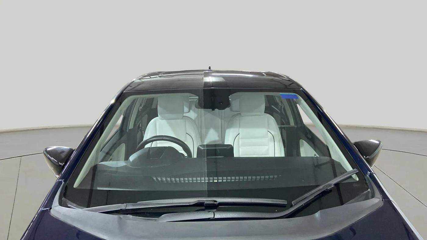 2024 Tata ALTROZ XZA + SUNROOF, Petrol, Automatic, 4,304 km, Front Windshield