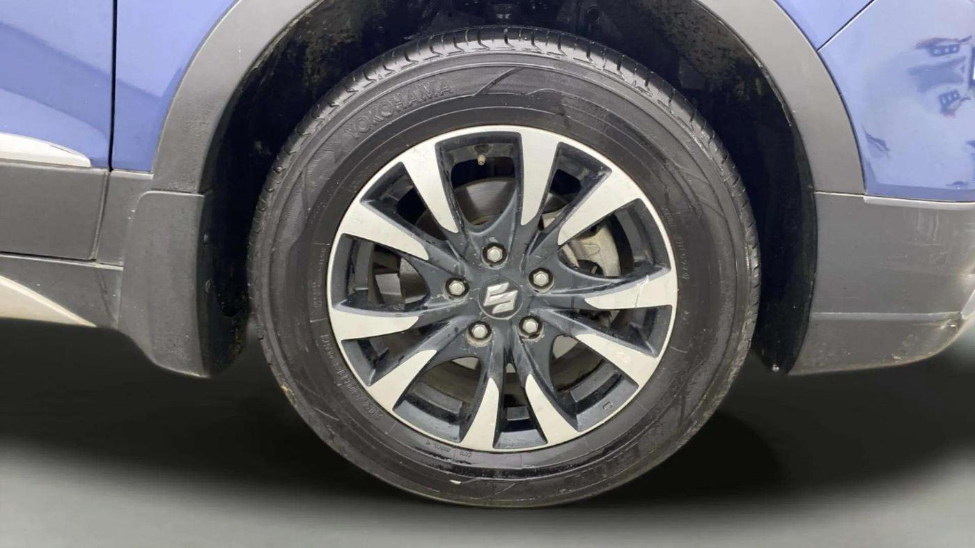 2022 Maruti S Cross ZETA 1.5, Petrol, Manual, 78,226 km, Right Front Wheel