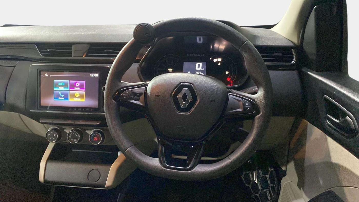 2022 Renault TRIBER RXT LIMITED EDITION, Petrol, Manual, 7,432 km, Steering Wheel Close Up