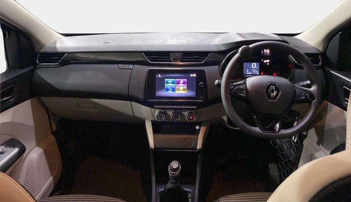 2022 Renault TRIBER RXT LIMITED EDITION, Petrol, Manual, 7,425 km, Dashboard