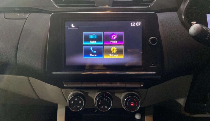 2022 Renault TRIBER RXT LIMITED EDITION, Petrol, Manual, 7,425 km, Air Conditioner