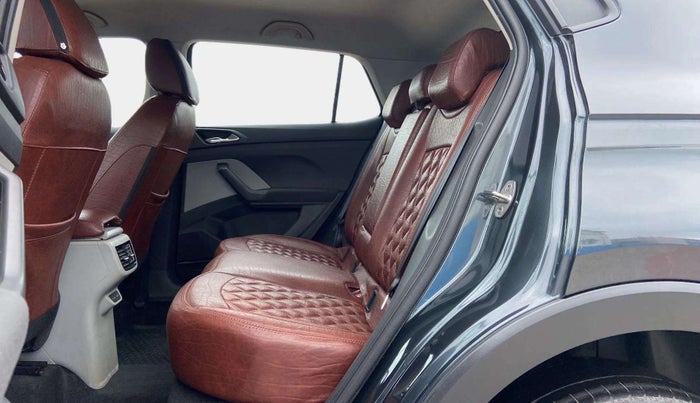2023 Skoda KUSHAQ AMBITION 1.0L TSI MT, Petrol, Manual, 23,072 km, Right Side Rear Door Cabin