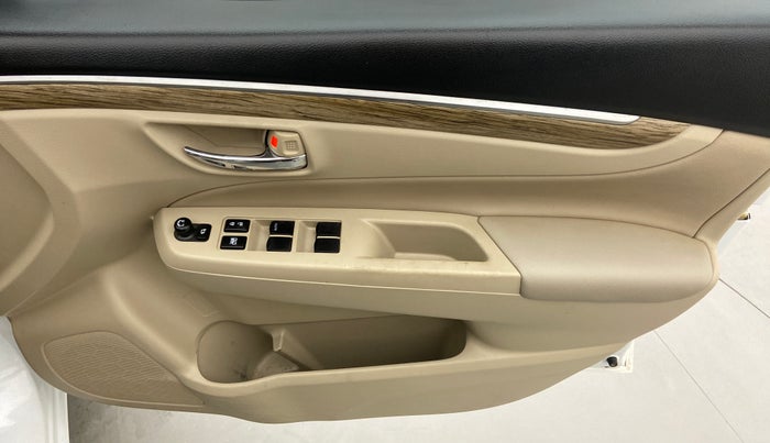 2021 Maruti Ciaz ALPHA 1.5 AT SHVS, Petrol, Automatic, 21,832 km, Driver Side Door Panels Control
