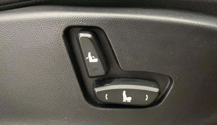 2021 MG HECTOR SHARP 1.5 PETROL CVT, Petrol, Automatic, 39,767 km, Driver Side Adjustment Panel