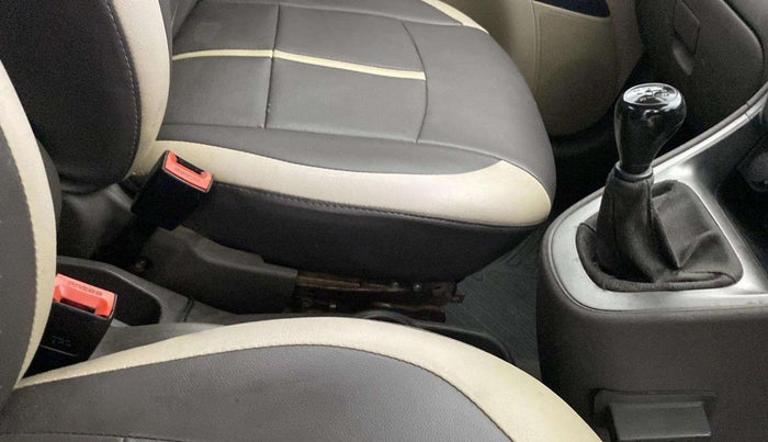 2013 Hyundai i10 MAGNA 1.1, Petrol, Manual, 53,209 km, Gear Lever
