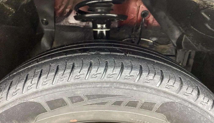 2021 Maruti Vitara Brezza VXI, Petrol, Manual, 82,387 km, Right Front Tyre Tread