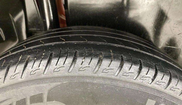 2021 Maruti Vitara Brezza VXI, Petrol, Manual, 82,387 km, Right Rear Tyre Tread