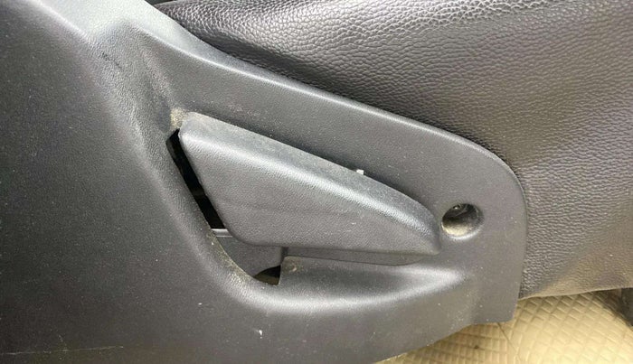 2019 Datsun Go T(O) CVT, Petrol, Automatic, 36,097 km, Driver Side Adjustment Panel