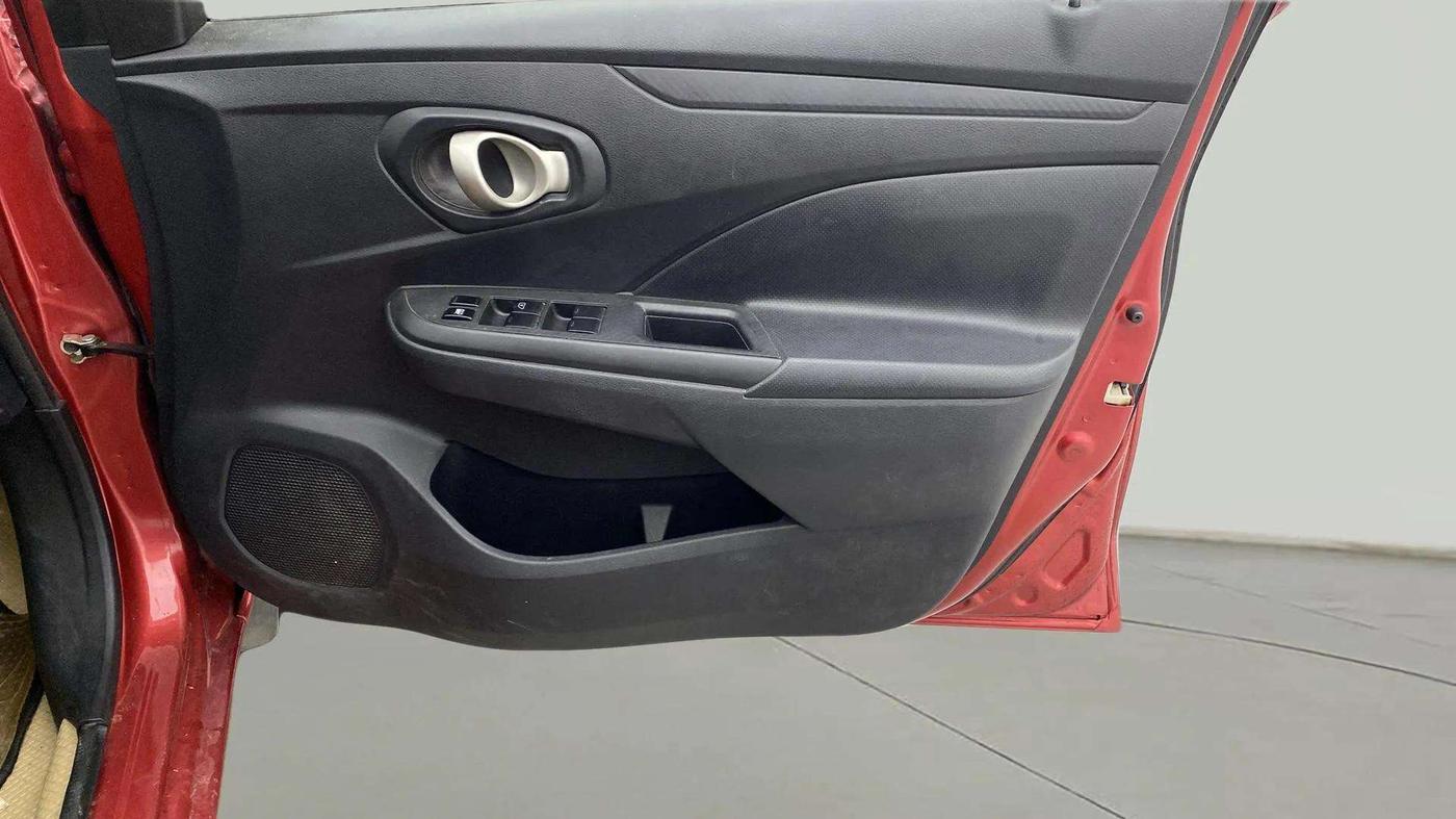 2019 Datsun Go T(O) CVT, Petrol, Automatic, 36,200 km, Driver Side Door Panels Control