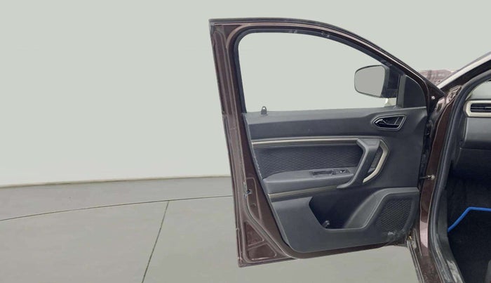 2021 Renault Kiger RXZ AMT, Petrol, Automatic, 18,838 km, LHS Front Door