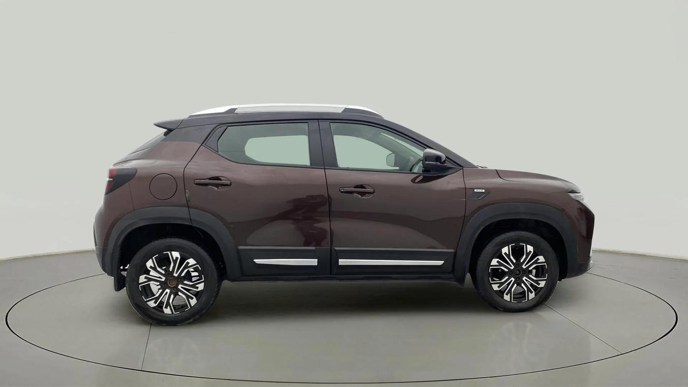2021 Renault Kiger RXZ AMT, Petrol, Automatic, 18,838 km, Right Side View