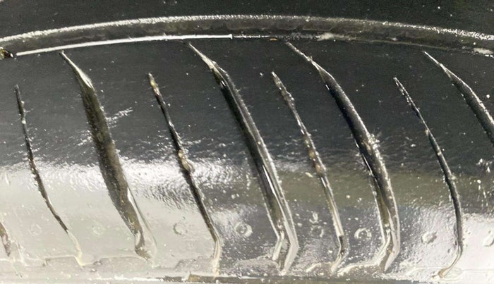 2021 Renault Kiger RXZ AMT, Petrol, Automatic, 18,838 km, Right Rear Tyre Tread