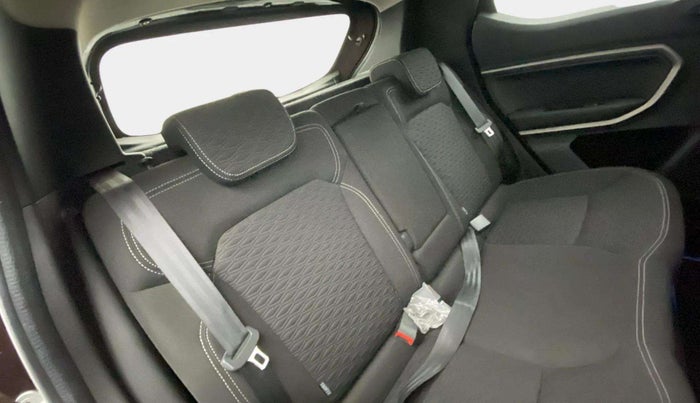 2021 Renault Kiger RXZ AMT, Petrol, Automatic, 18,838 km, Right Side Rear Door Cabin