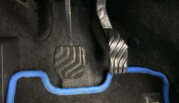 2021 Renault Kiger RXZ AMT, Petrol, Automatic, 18,838 km, Pedals