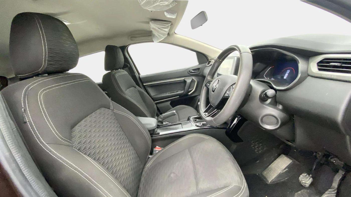 2021 Renault Kiger RXZ AMT, Petrol, Automatic, 18,838 km, Right Side Front Door Cabin