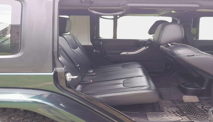 2017 Jeep WRANGLER UNLIMITED 4X4 PETROL, Petrol, Automatic, 33,797 km, Right Side Rear Door Cabin