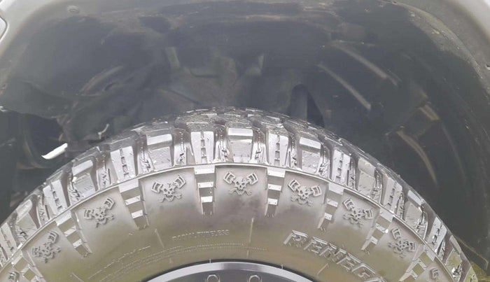 2017 Jeep WRANGLER UNLIMITED 4X4 PETROL, Petrol, Automatic, 33,797 km, Left Front Tyre Tread