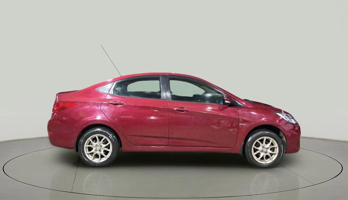 2013 Hyundai Verna FLUIDIC 1.6 VTVT EX, Petrol, Manual, 17,361 km, Right Side View
